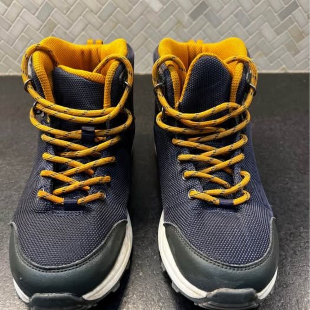 Boy’s All in Motion hiking boots - size 3